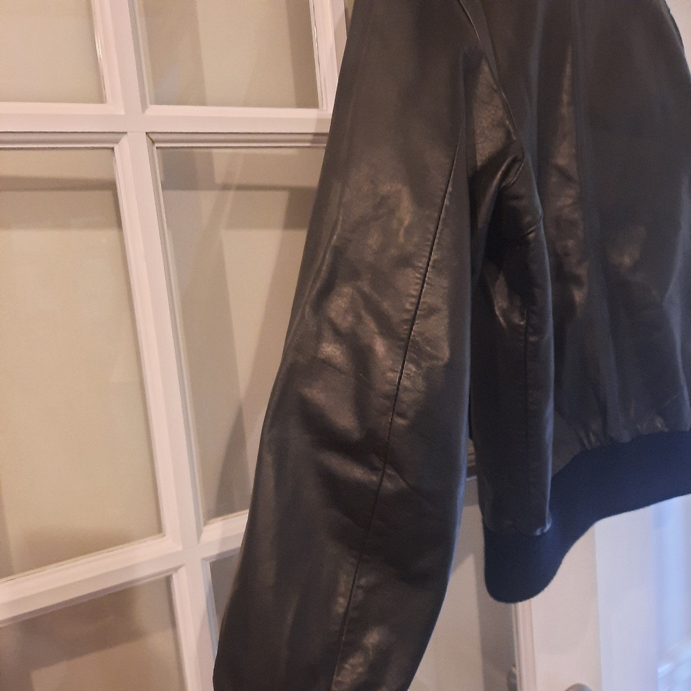 Men's Black Leather Jacket - Picture 6 of 16